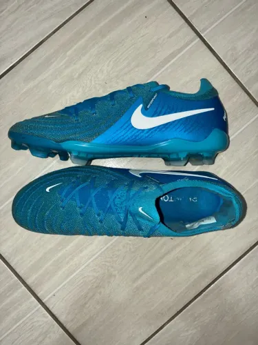 Chuteira Nike Phantom GX Elite FG Primeira Linha Campo - Tam 40