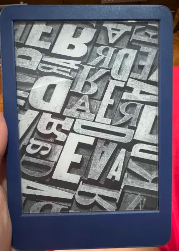 Kindle semi novo. 11° geração.