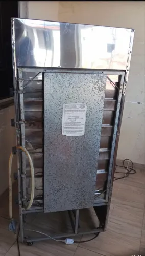 Máquina de assar frangos
