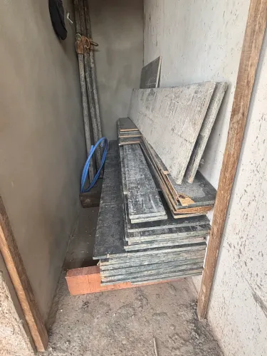 Venda de compensado de 40cm e 50m e caibros