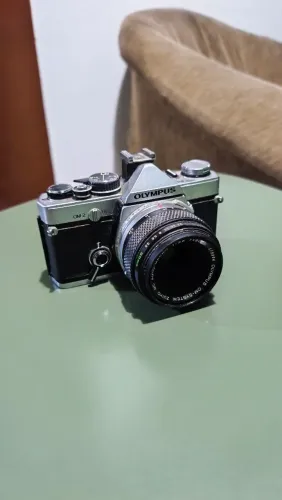 Câmera Olympus OM-2