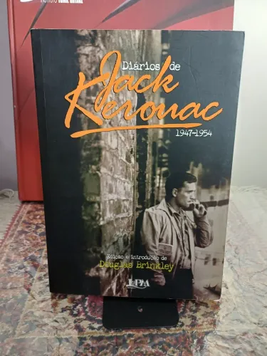 Diários de Jack Kerouac, edição de 2004, 359 páginas. 