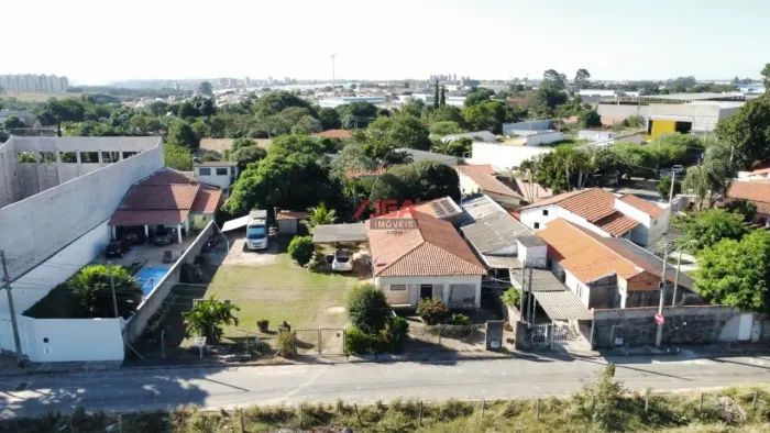 Chácara à venda em Hortolândia-SP, bairro Chácaras Luzitana: 3 quartos, 2 salas, 3 banheir