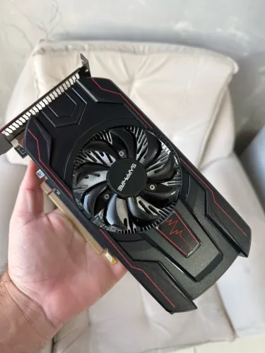 Placa de vídeo RX 560 4GB GDDR5