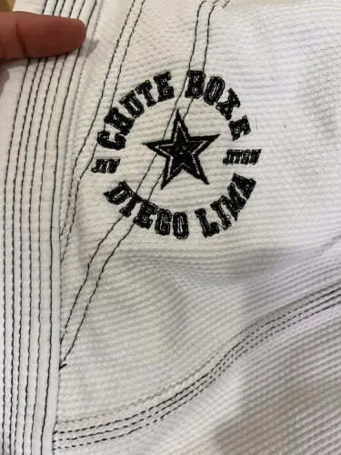 Kimono tamanho 02 CHUTE BOXE