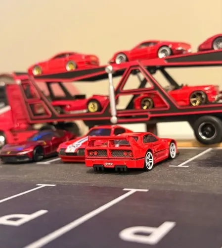 Kit 02 Ferrari hot Wheels 