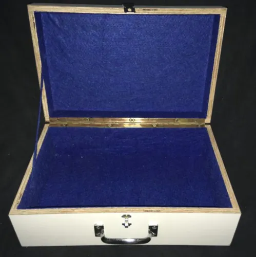 Maleta Multiuso em Madeira com Revestimento em Veludo 