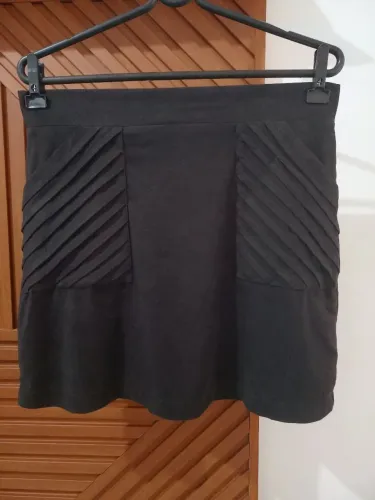 Saia Aveludada marca Outré Tamanho G