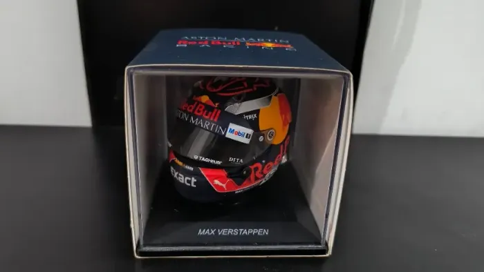 Miniatura Capacete Max Verstappen  2018  1/5 