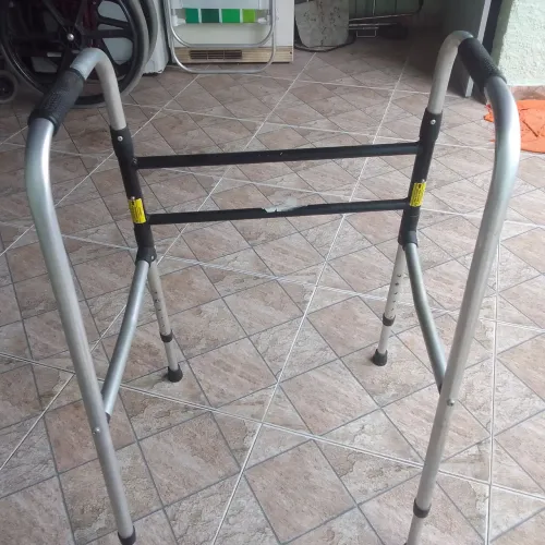 Andador dobravel