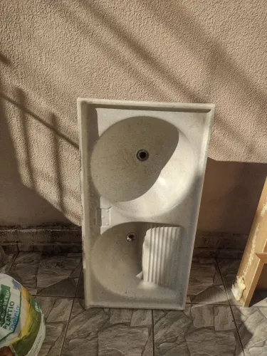 Lavatório de roupa duplo 