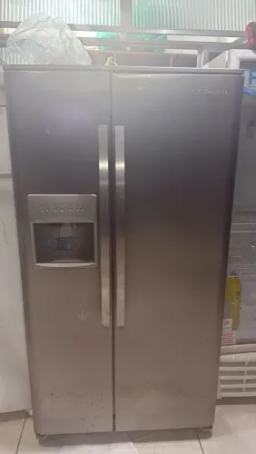 Geladeira Electrolux Side by Side