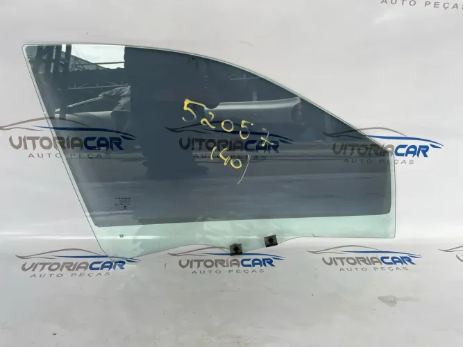 Vidro dianteiro direito Kwid 