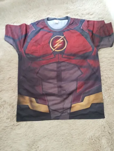 Camisa heróis e outras