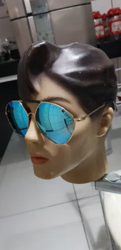 Manequim pra óculos cabeça.