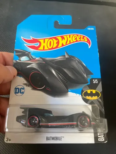 Hot Wheels Batmóvel - Colecionável DC Comics