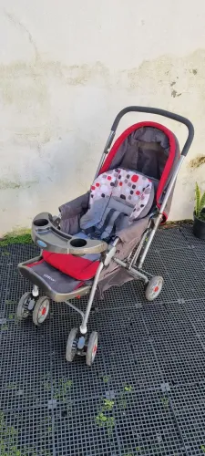 Carrinho + bebê conforto COSCO