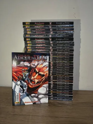 Mangá Ataque dos Titãs