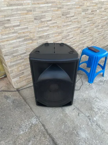 Caixa de som black box ya15