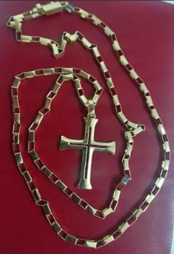 Corrente Tijolinho com Pingente em Ouro 18k 