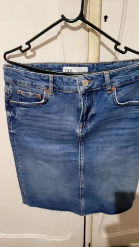 Saia jeans importada da Zara, P