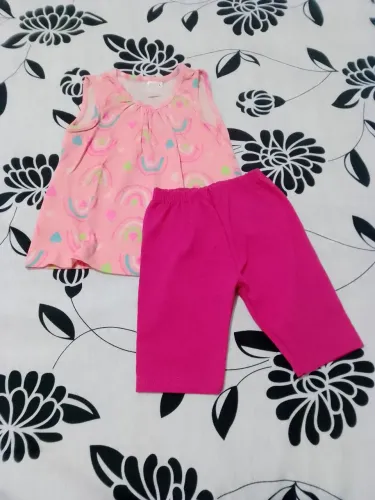 Conjunto de Roupa para Bebê Menina Tam P - Blusa e Shorts