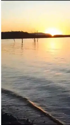 Vende-se Casa Próxima ao Lago Serra da Mesa  - Campinaçu - GO