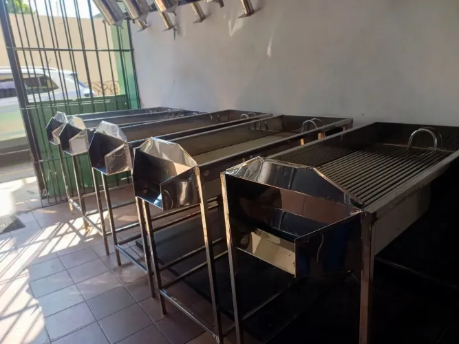 Esteiras de aço inox para comércio
