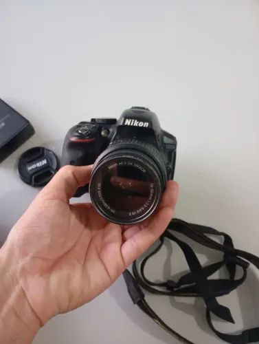 Câmera Nikon D5300 + Kit Completo de Acessórios