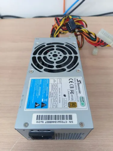 Fonte Seasonic slim SS-300TFX 300W computador 