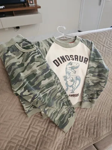 Conjunto Moletom Infantil Dinossauro Camuflado