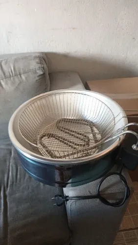 Fritadeira Elétrica Profissional 10 litros nova na caixa sem uso somente testada