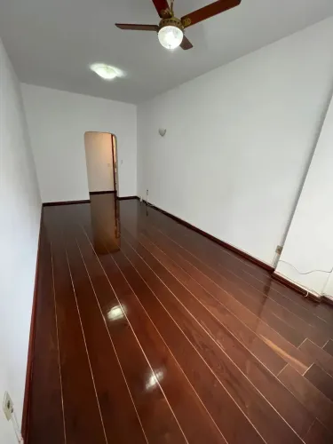 Imóvel para aluguel possui 79 metros quadrados com 2 quartos em Lagoa - Rio de Janeiro - R