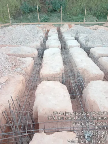 Guarujá Mansões/Betim -  Lote 360m² com projeto iniciado