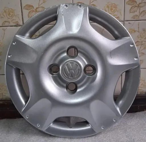 01 calota original aro 13 VW Gol por 30,00