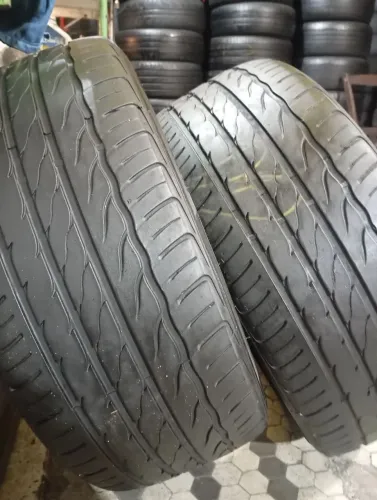 Pneus ref 235 45 18 RS 700 os 2