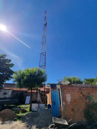 Torre de transmissão de sinal - Oportunidade Única!