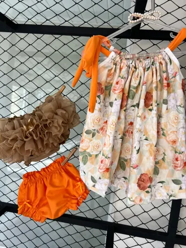 Conjunto Floral Infantil