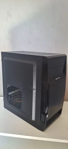 Computador Windows 11 + Monitor Dell. 