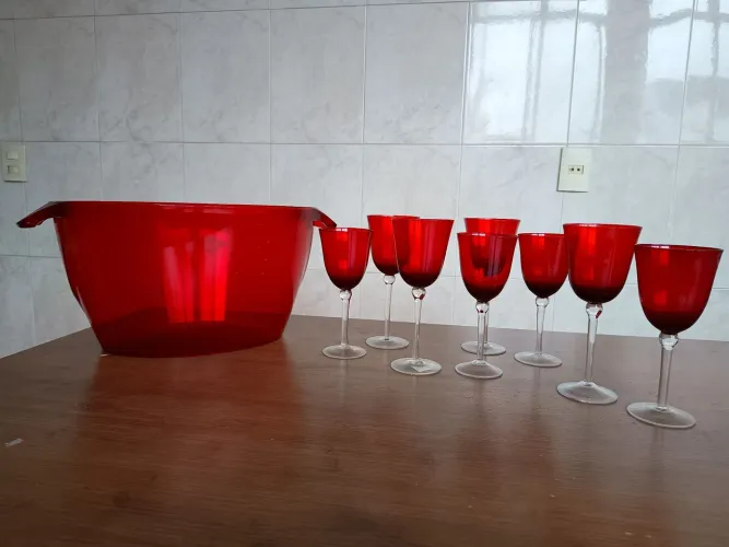 Taças de Vinho Vermelhas Natalinas!