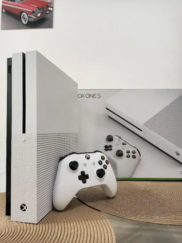 Xbox one s impecável com garantia