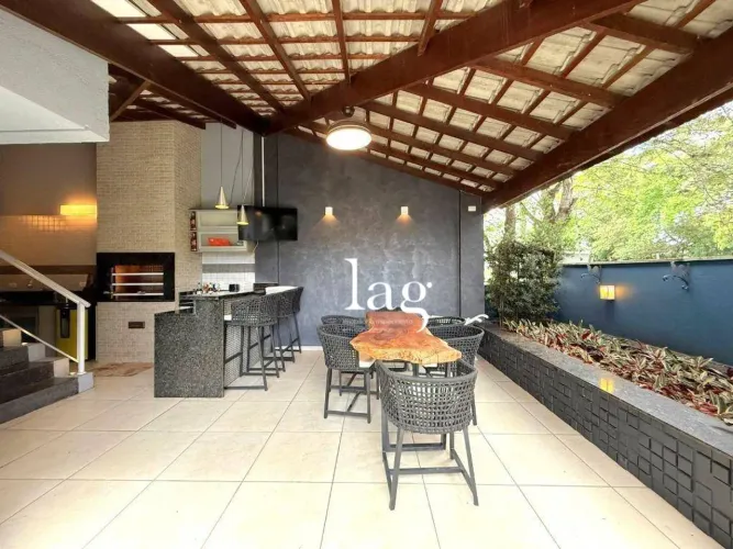 Casa com 3 quartos à venda, 254 m² - Condomínio Belvedere II - Votorantim/SP