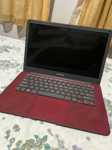 Notebook Positivo Motion Red Q232A