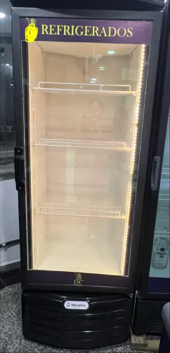 Geladeira metal frio 