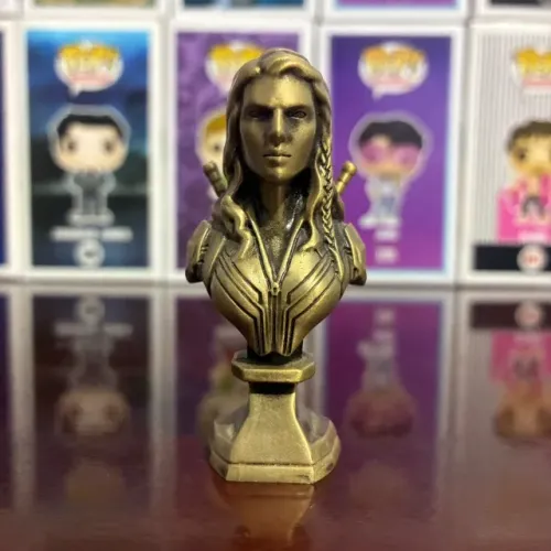 Busto Viúva Negra (Omelete Box)