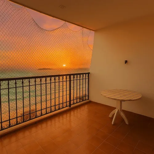 Apartamento com Vista para o Mar à Venda na Pitangueiras no Guarujá | QVista Inteligência