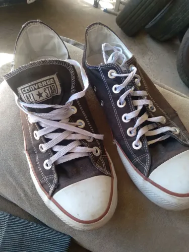 Vendo um tenix ALL STAR USADO NUMERO 42