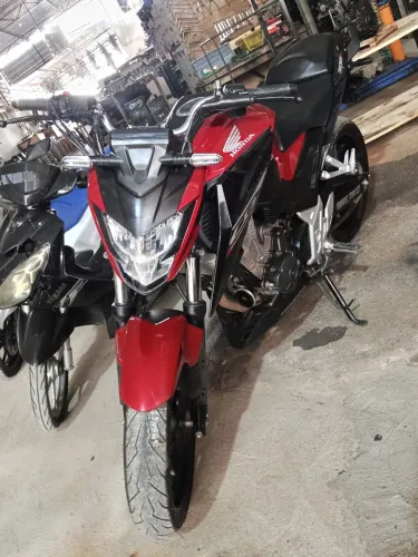Sucata CB Twister 300F