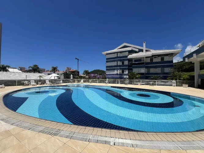 150 metros do mar! Condomínio Água Azul, Praia Brava | VENDA