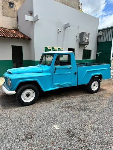 Ford F-75 4X2 2.6 V12 1975